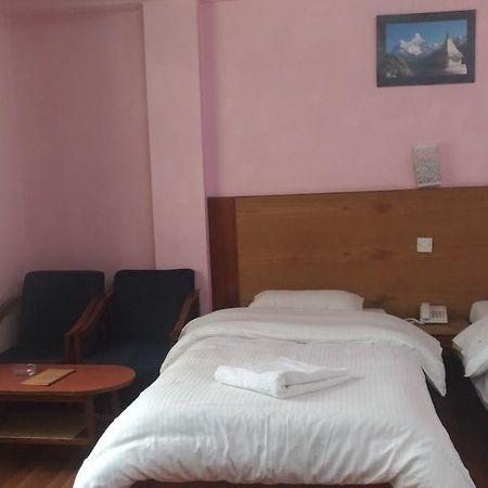 Tasi Dhargey Inn Kathmandu Buitenkant foto