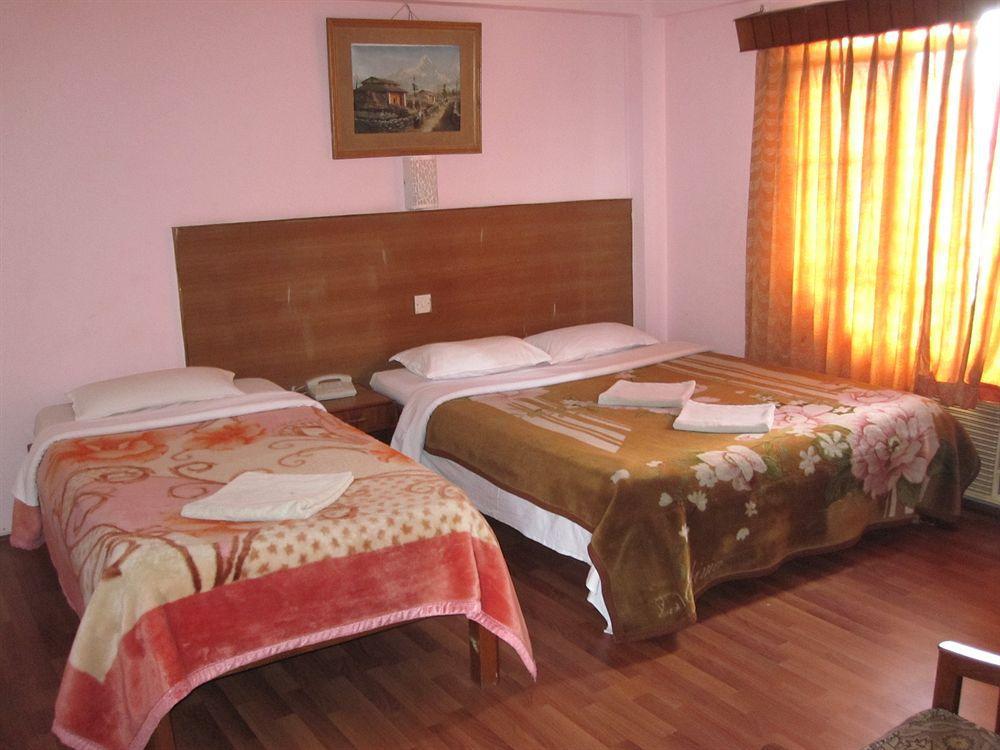 Tasi Dhargey Inn Kathmandu Buitenkant foto