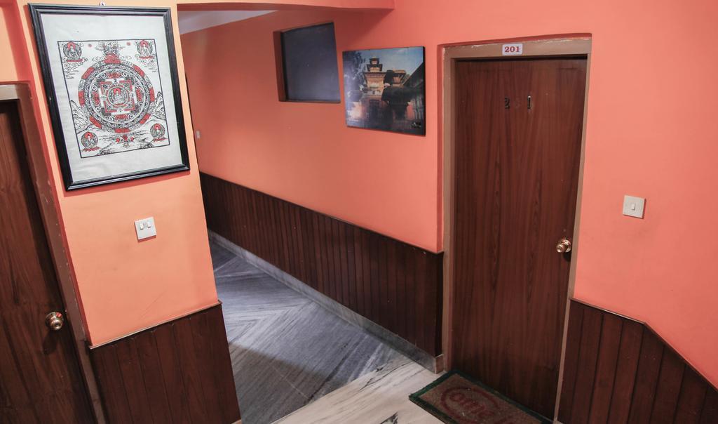 Tasi Dhargey Inn Kathmandu Buitenkant foto