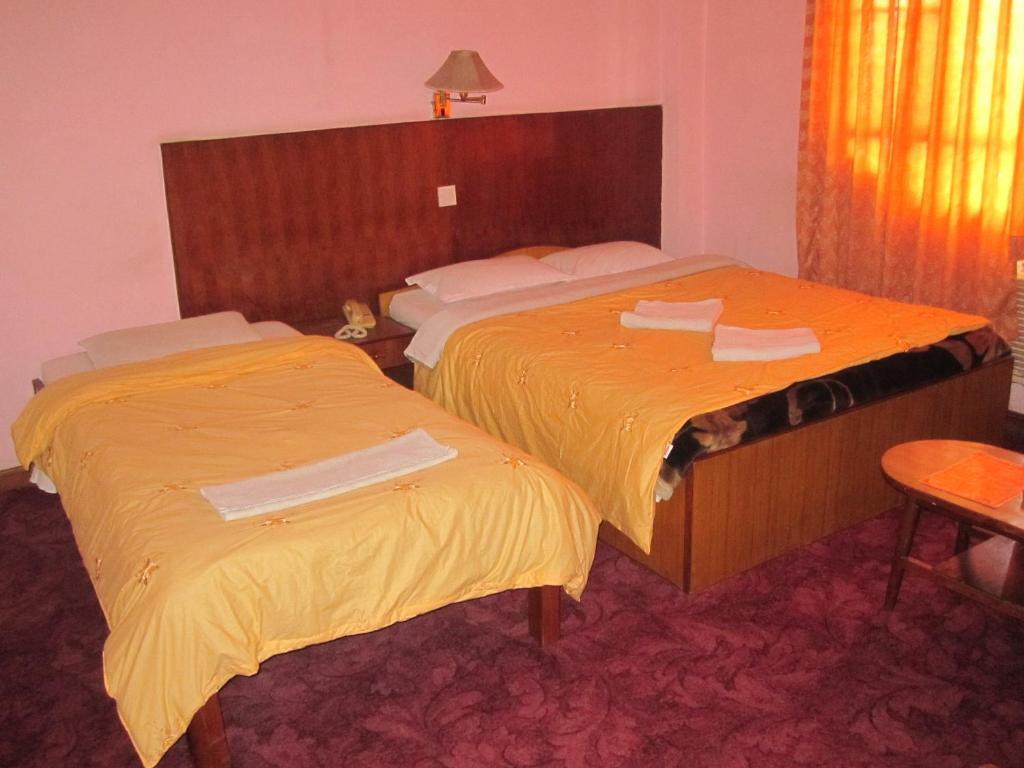 Tasi Dhargey Inn Kathmandu Buitenkant foto